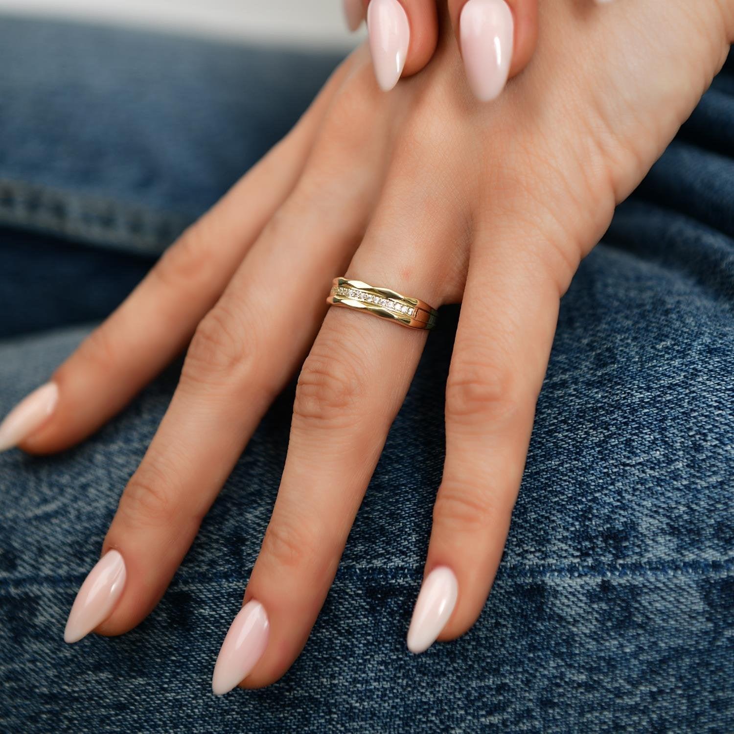 14 Ayar Altın Taşlı Çizgi Yüzük - Falco D'ore